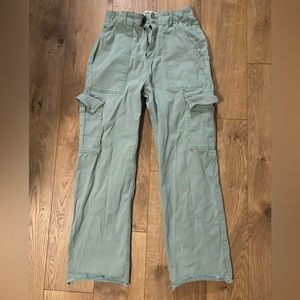 Green Hollister Cargos High waisted